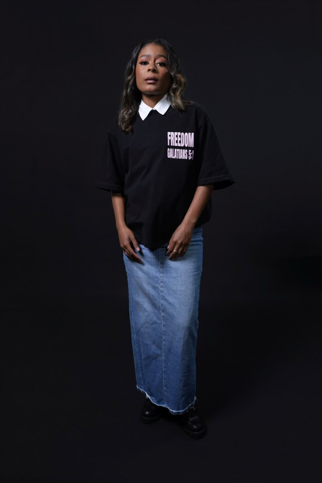 Oversized Pink “Jesus Set Me Free” Shirt